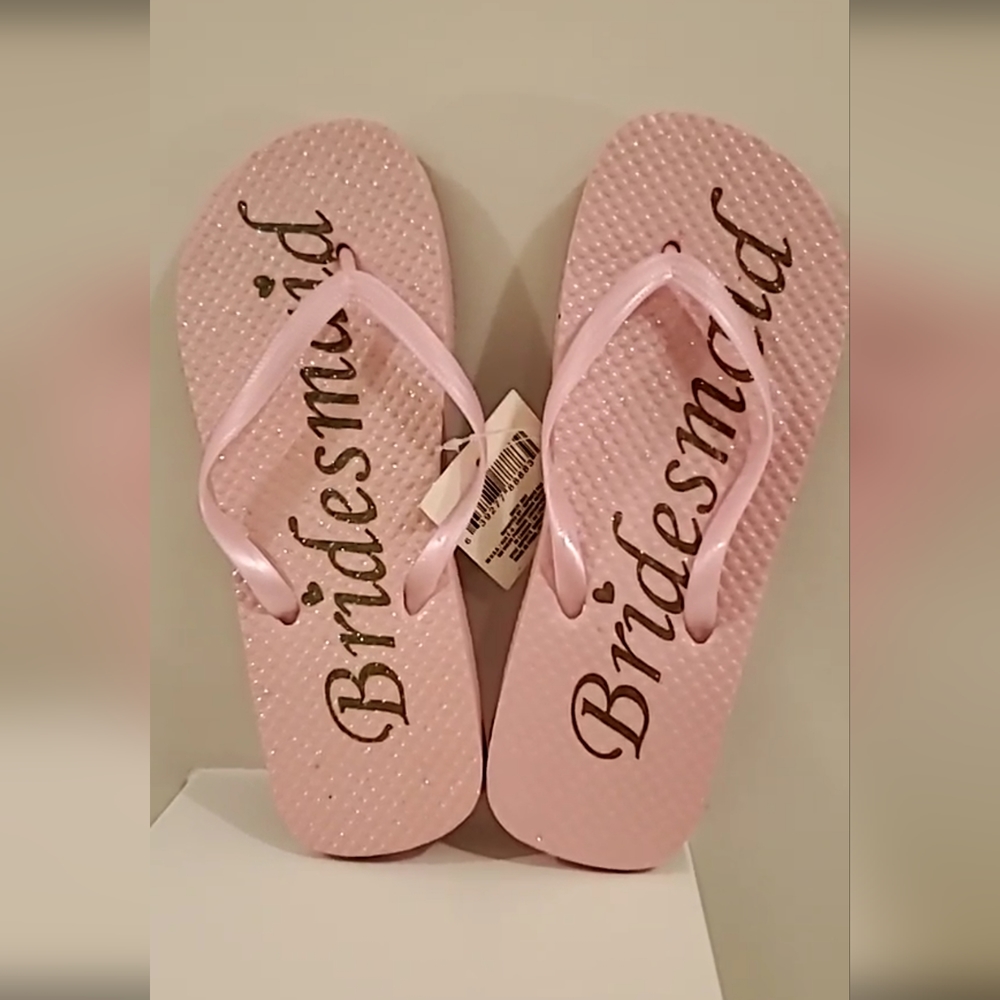 Pink Bridesmaid flip flops! 7/8